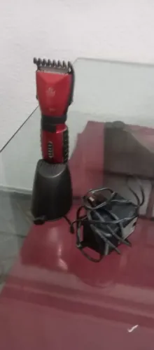 2 máquinas de cortar cabelo 