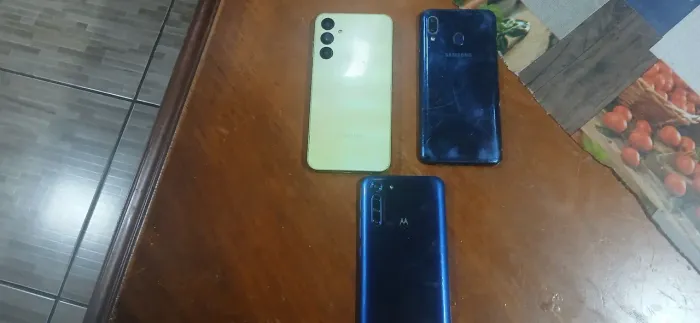 Celular retirada de peças