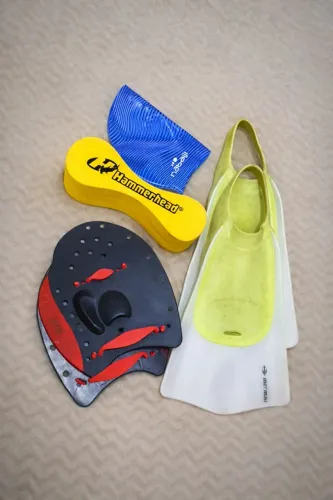 Kit natação (touca, pe de pato, palmar e flutuador)