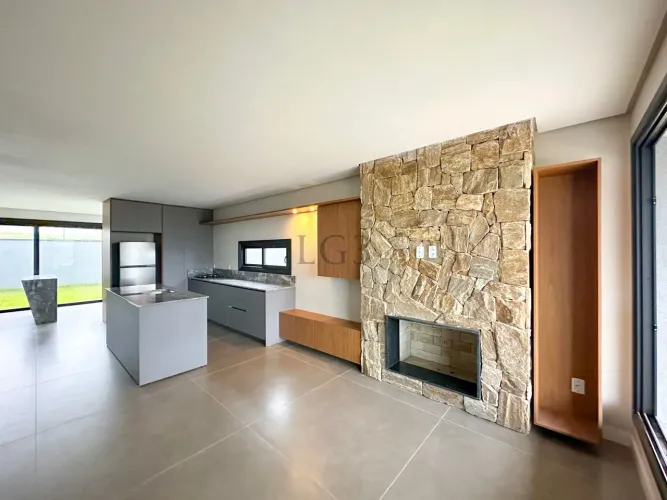 Mirá - LOCAÇÃO | Casa nova com 3 quartos em Condomínio Fechado de Gravataí
