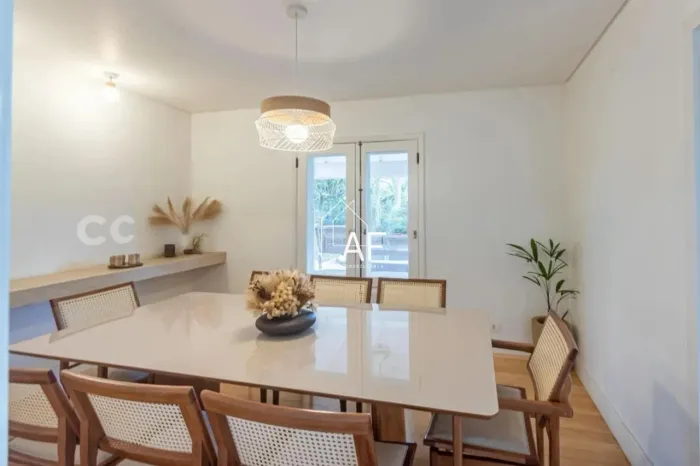 Casa (Sobrado) para Venda, 4 dorm(s), 3 suite(s), 4 vaga(s), 364 m²