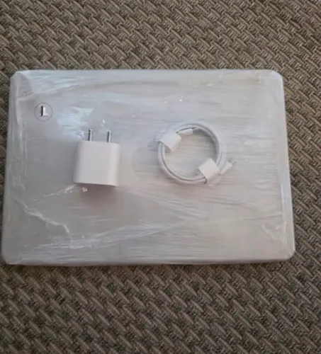 MacBook neo 13 A18 pro 2026 8GB/ 512SSD