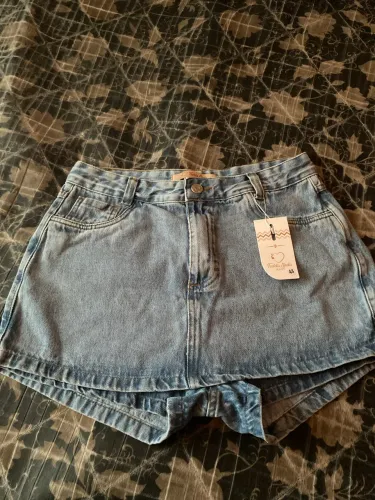 Short saia