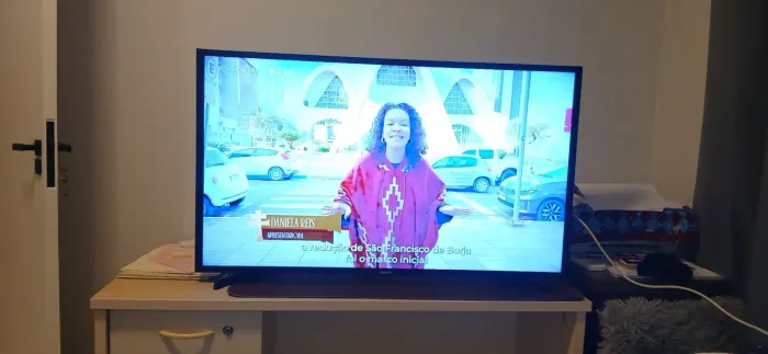 Smart tv sansung 43" pequeno defeito