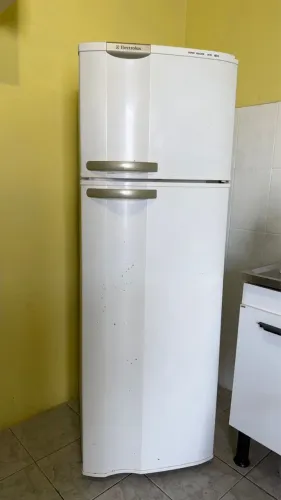 Geladeira Electrolux Duplex DC35 - Funcionando Perfeitamente