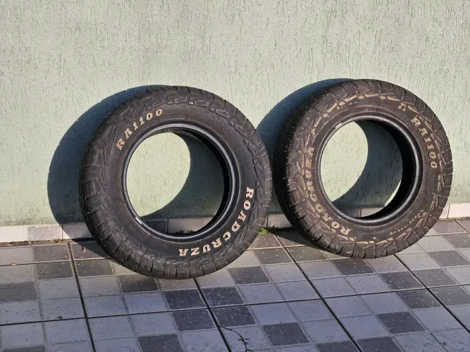 Par de pneus 215/75r15