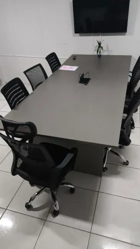 Mesa de reunião 3,7m x 1,1m