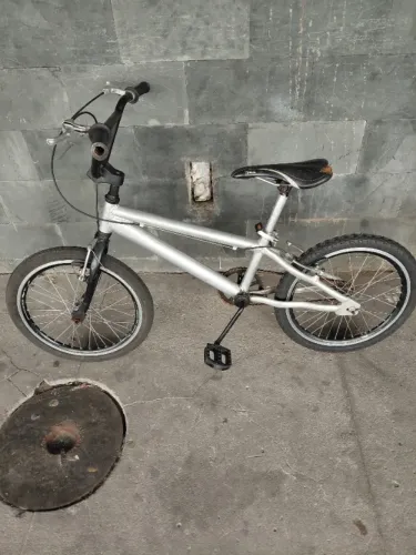 Bicicleta Caloi aro 20