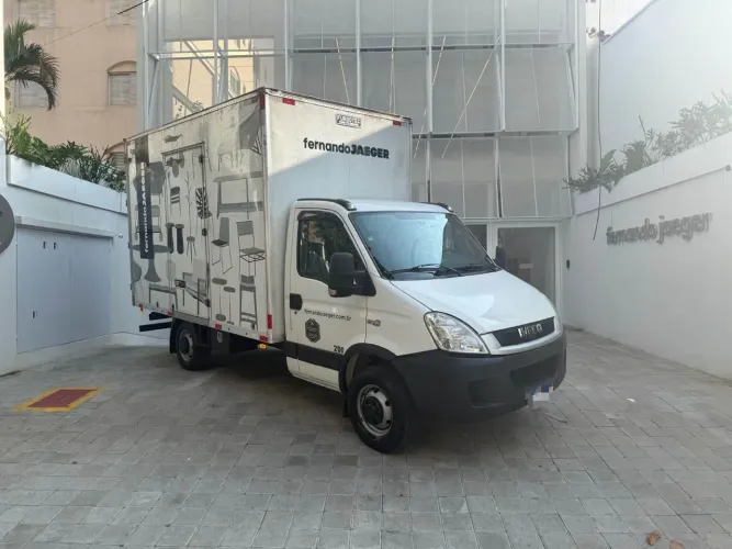 Iveco Daily 35S14 baú. Parcelamento VIA BOLETO BANCÁRIO