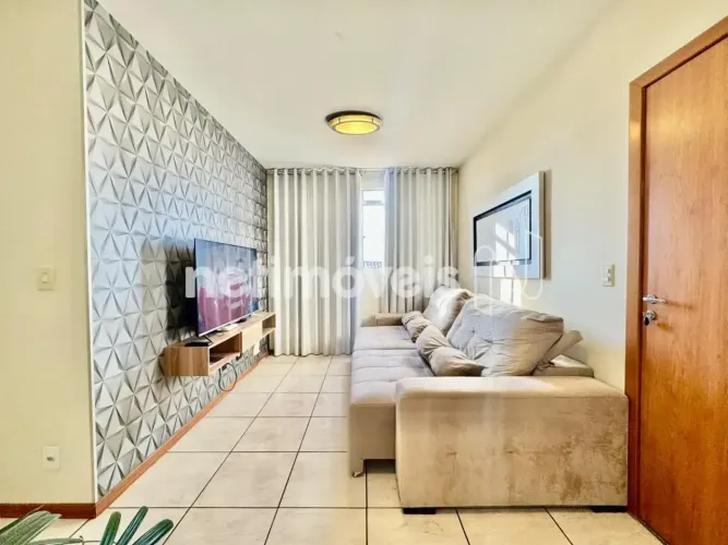 Apartamento de 2 Quartos à Venda no Bairro Serrano, Belo Horizonte