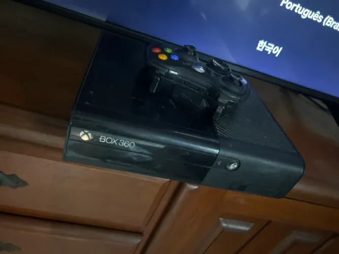XBOX 360 SUPER SLIM DESBLOQUEADO + 50 jogos