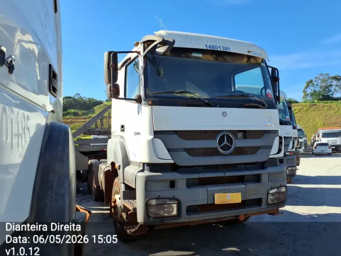 Mercedes-Benz Axor 3344/48 6X4 E5 2020/2020 Vamos Seminovos Pinheirinho Caminhões