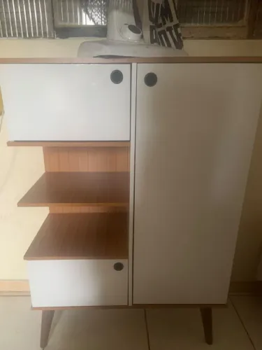Armário com portas para casa