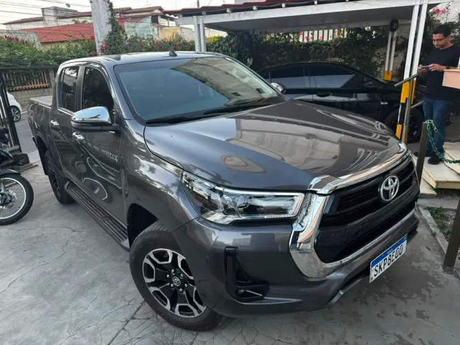 Toyota Hilux CD SRV 4X4 2.8 TDI Diesel Aut. 2025