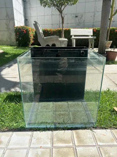 AQUARIO COM SUMP (64LITROS) 40cm x 40cm x 40 cm - ACOMPANHA TUDO(MENOS FILTRO)