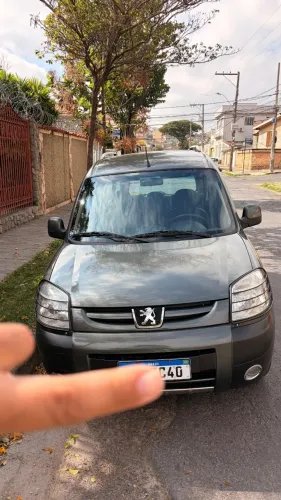 Peugeot Partner Van Escapade 1.6 Flex 16V 5P 2011