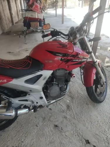 Cbx twister 250