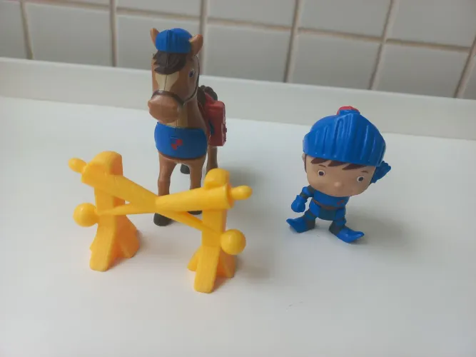 Boneco Mike o Cavalheiro 