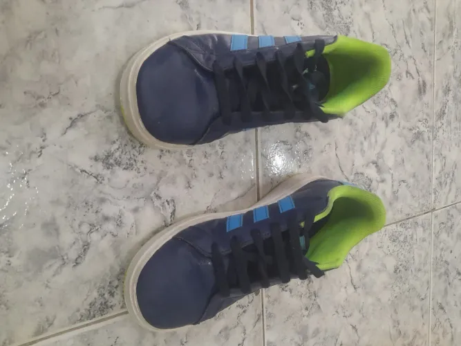 Tênis  adidas infantil  N34