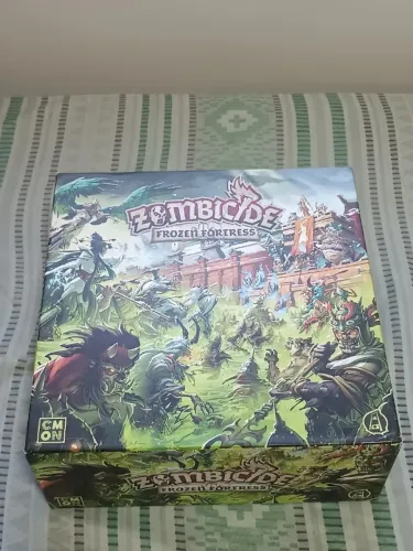 Zombicide Frozen Fortress - Exclusivo Kickstarter