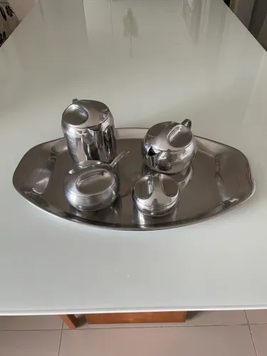 Conjunto Tramontina pra chá e café .