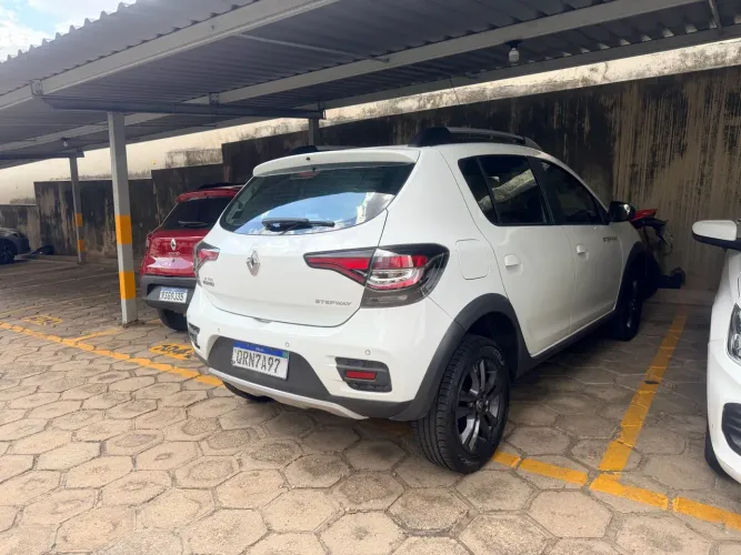 Renault Stepway Intense Flex 1.6 16V Aut. 2020