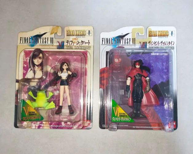 Action Figure Final Fantasy VII(7) Extra Knights Bandai (Valor Unitário)