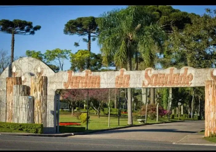 VENDO TUMULO EM CEMITERIO JARDIM DA SAUDADE II EM PINHAIS