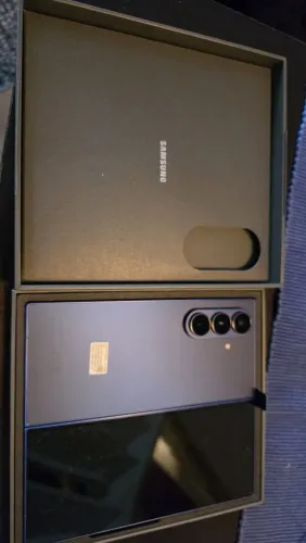 Galaxy ZFold 7