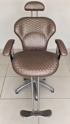 2 cadeiras de cabelo
