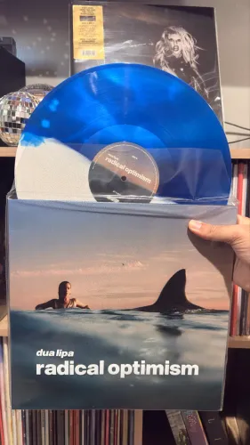 Vinil Dua Lipa - Radical Optimism Deluxe (Vinil split branco e azul)