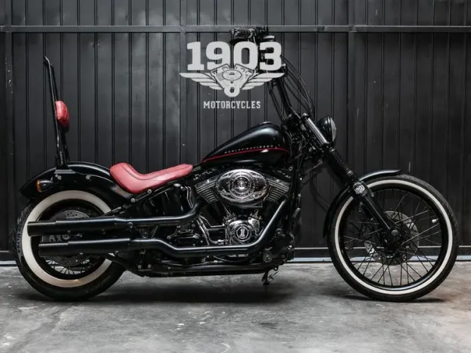 HARLEY-DAVIDSON BLACKLINE 2012