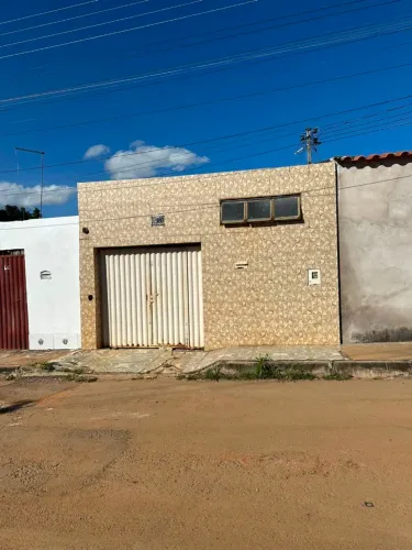 Vendo casa no Arapoangas próximo ao esteves