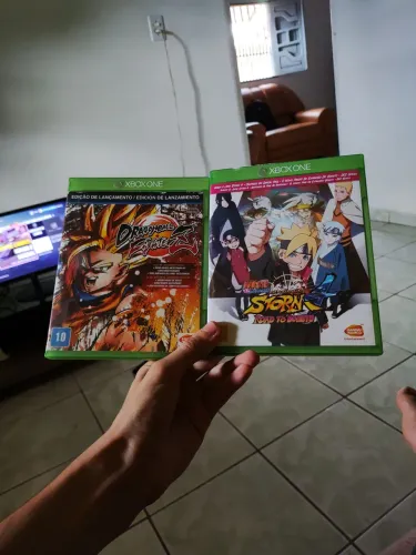 2 jogos de Xbox One (valor negociável)