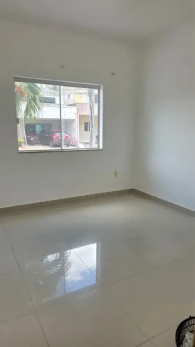 Casa no Condomínio Cidade Jardim ll, 3 quartos, sendo 1 suíte e 2 vagas
