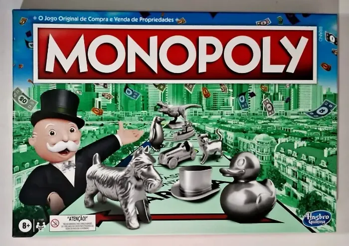 Monopoly Jogo Tabuleiro em Português Novo Original Lacrado Hasbro 