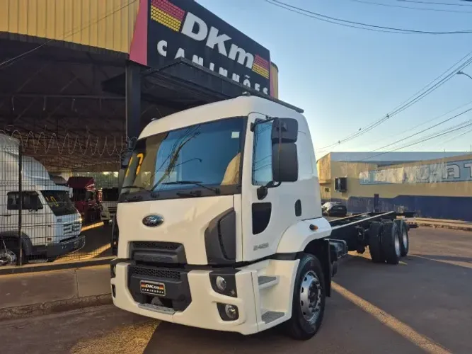 Cargo 2429 automatico 2017 completo (motor cummins 280) 6x2