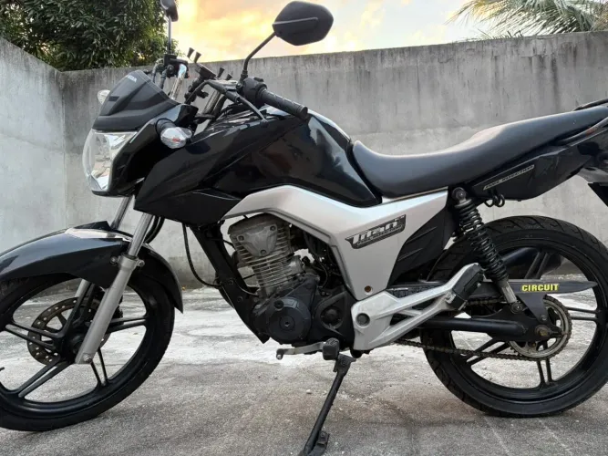 Vendo moto Honda