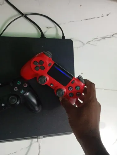 Ps4 super novo ! estou vendendo devido ter ganhado um ps5
