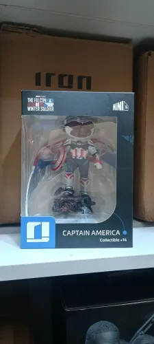 Capitão América Falcão MiniCo Winter Soldier San Wilson Iron Studios Marvel
