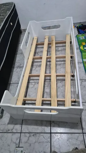 Cama infantil  completa com colchão em ótimo  estado !!!