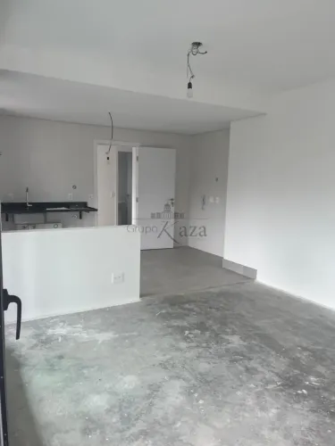 Apartamento - Real Parque - 2 Dormitórios - 142m².