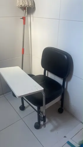 Desapego cadeira de manicure 