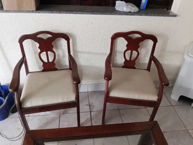 Conjunto de cadeiras mais centro de mesa retro