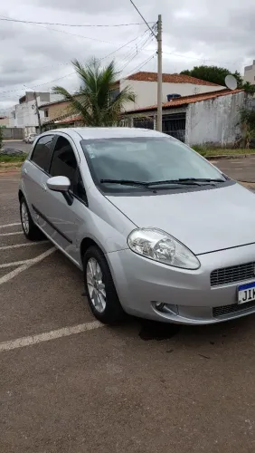 Fiat Punto Essence Dualogic 1.6 Flex 16V 5P 2011