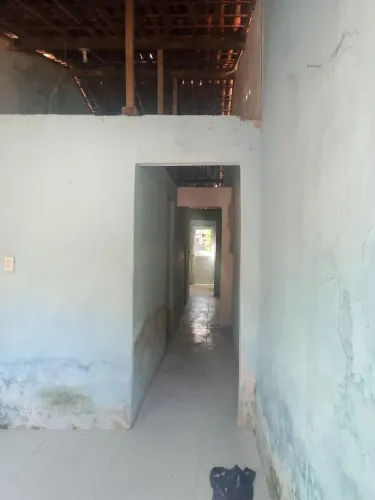 Vende-se está casa