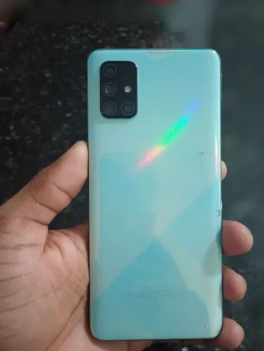 Vendo Galaxy A71 com tela quebrada 
