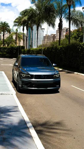 Ofereço meus serviços de motorista particular profissional