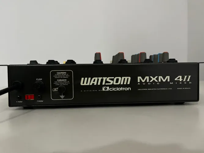 Mesa De Som Wattsom Mxm 4ii Usado