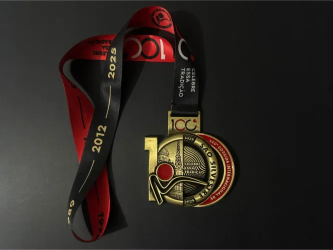 Medalha 100 anos São Silvestre 2025